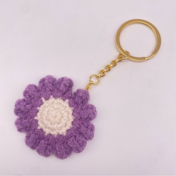 HANDMADE | Crochet Daisy | Bag Charm | Keychain | Purple (Brand New!) 💜 - Picture 2 of 5